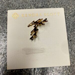 Kendra Scott Gold Antler Sea Coral Ear Crawler Stud earrings- like new